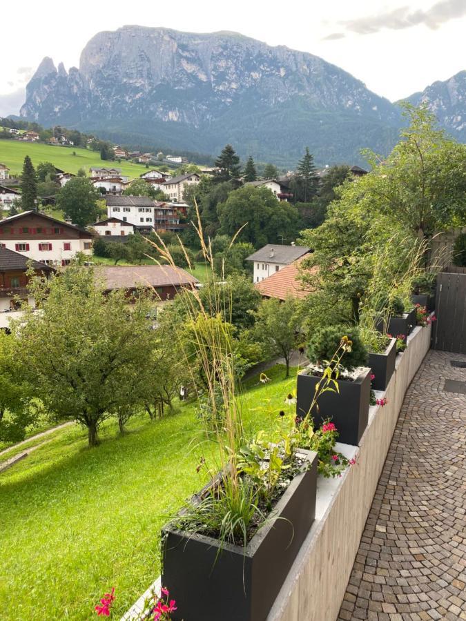 Casa Sciliar Centro Paese Pink Lejlighed Fiè Eksteriør billede