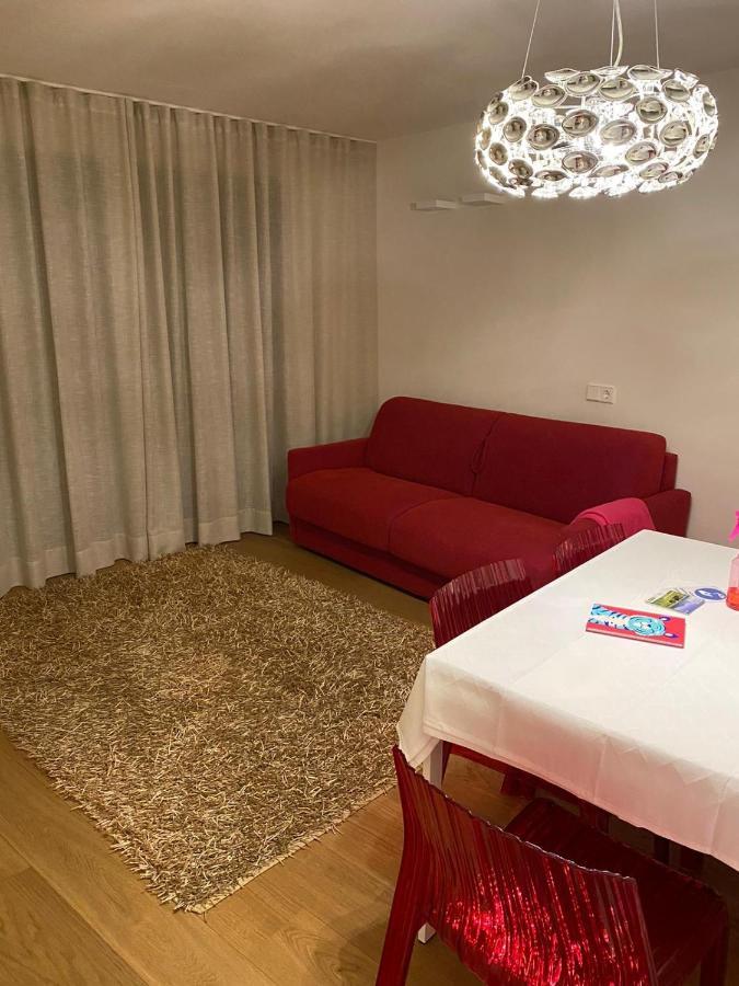 Casa Sciliar Centro Paese Pink Lejlighed Fiè Eksteriør billede